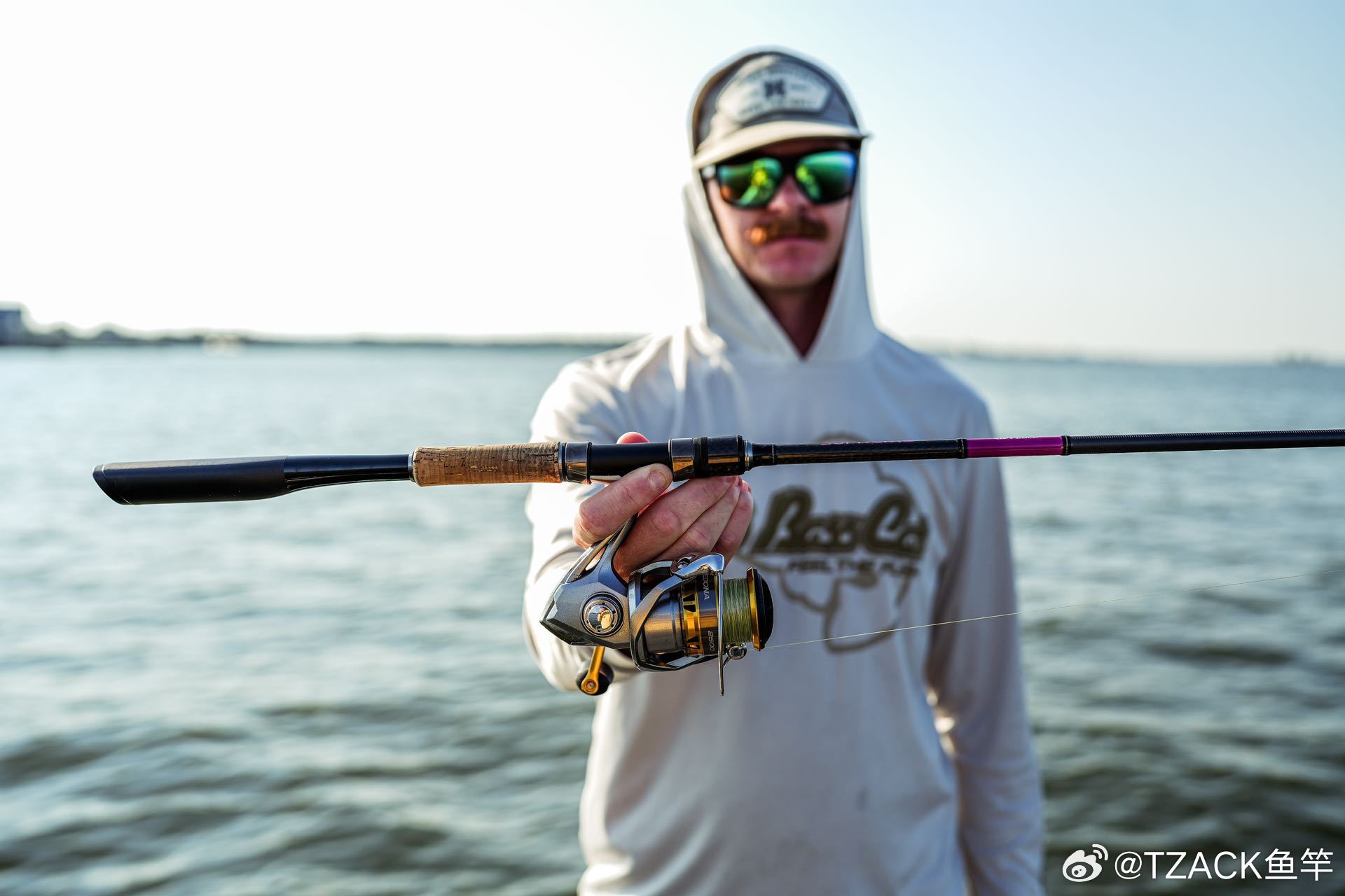 文继之钓，钓鱼竿与篮球的奇妙共鸣 文继好钓鱼竿顶篮球